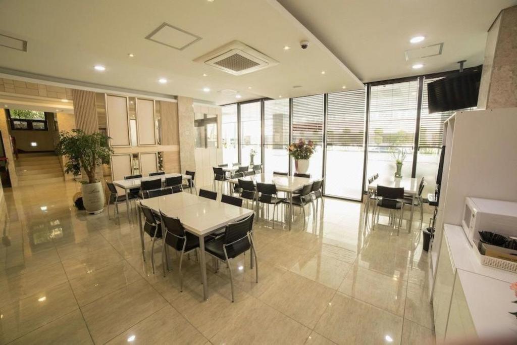 Reve Business Hotel 제주 외부 사진