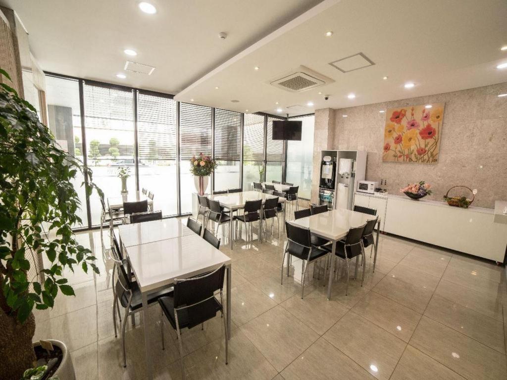 Reve Business Hotel 제주 외부 사진