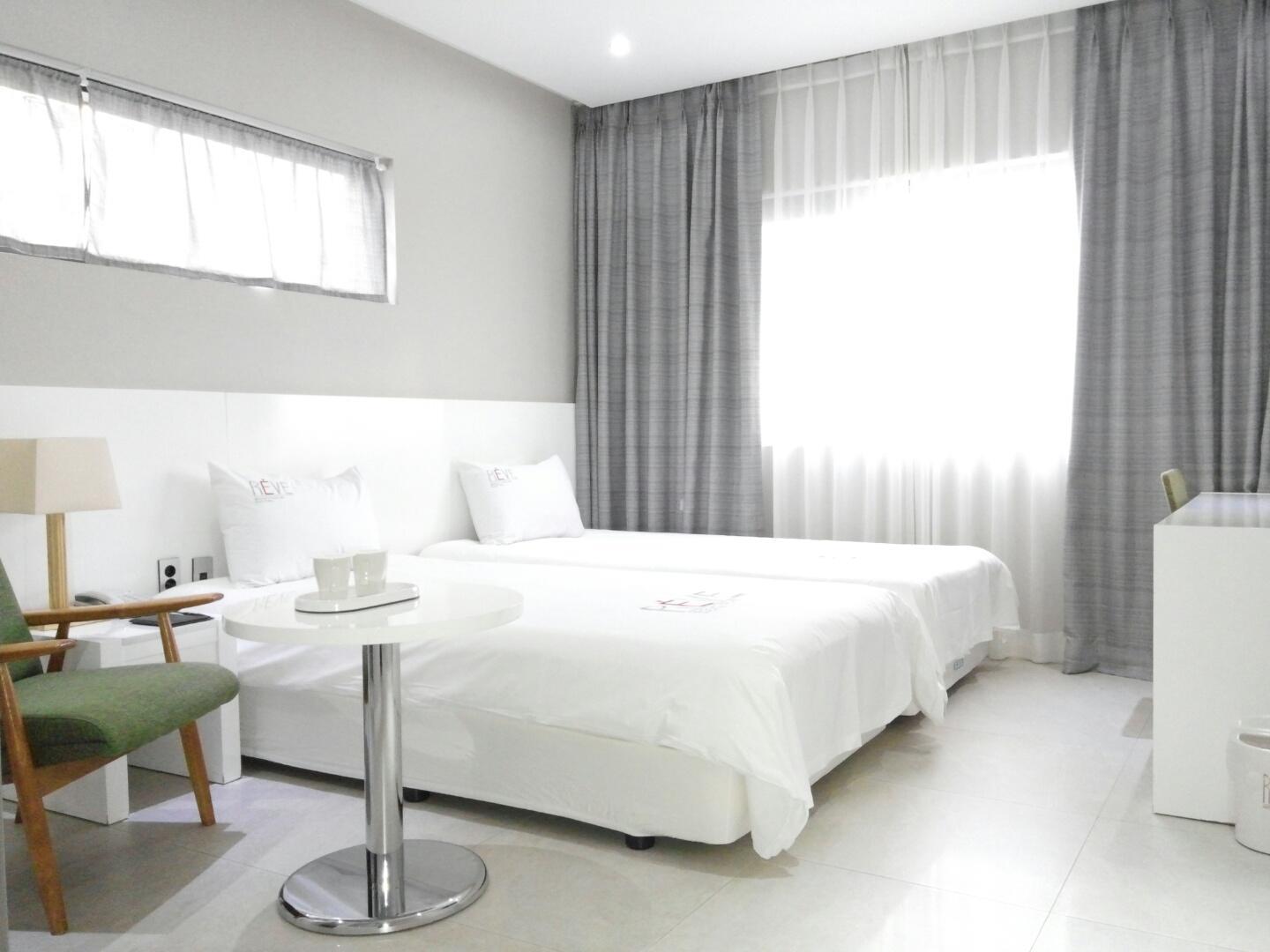 Reve Business Hotel 제주 외부 사진