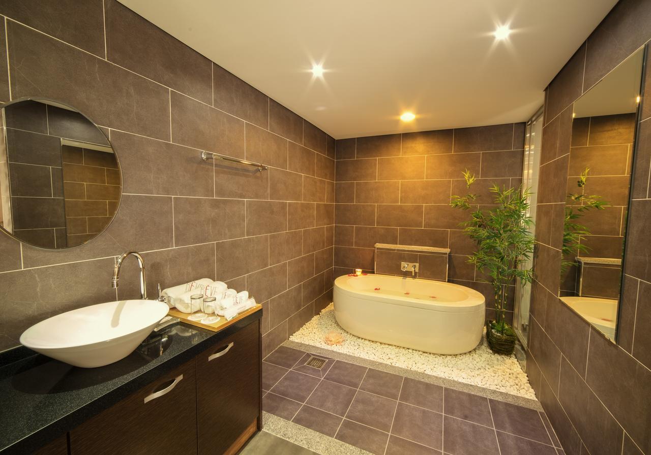 Reve Business Hotel 제주 외부 사진