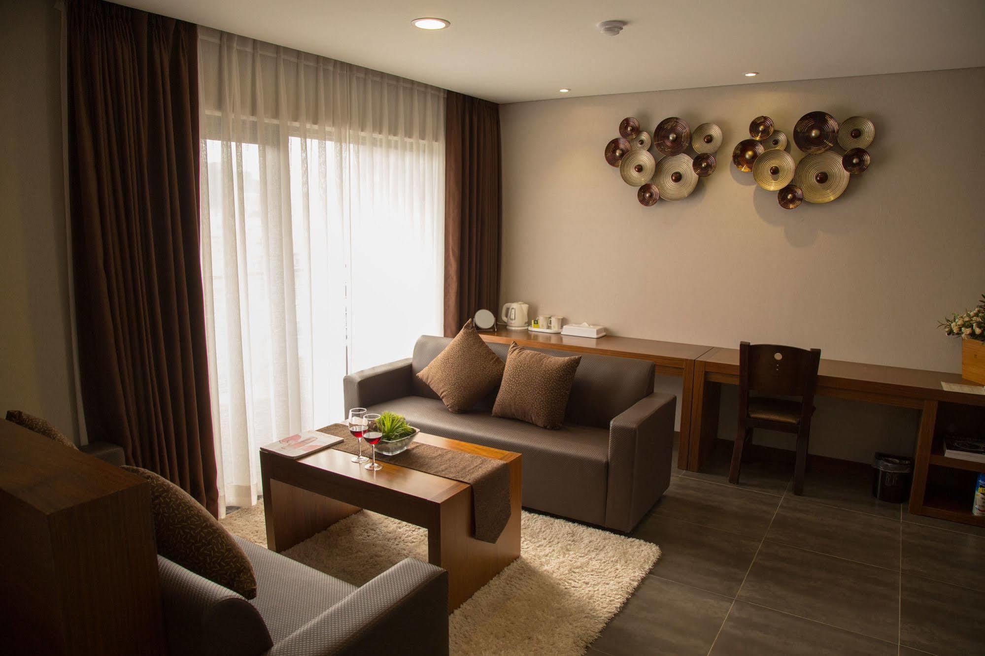 Reve Business Hotel 제주 외부 사진