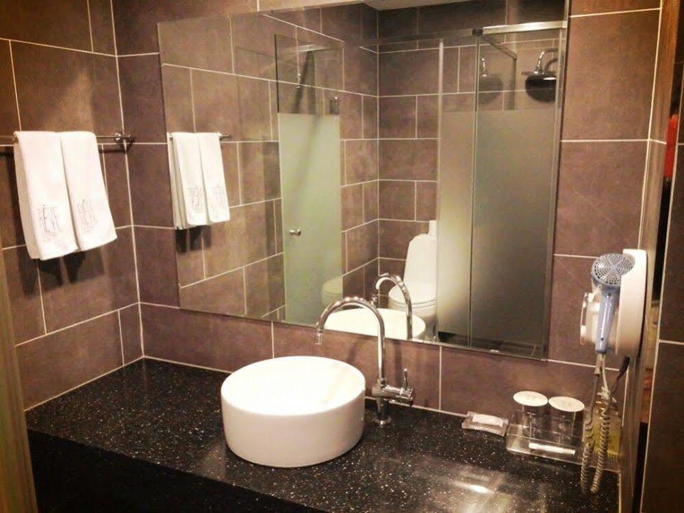 Reve Business Hotel 제주 외부 사진