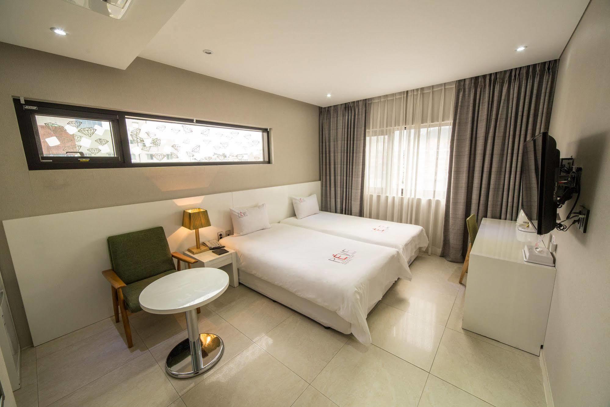 Reve Business Hotel 제주 외부 사진