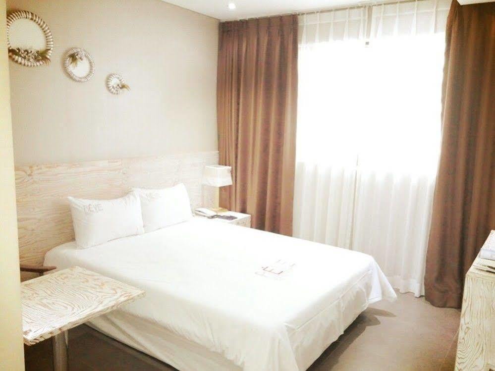 Reve Business Hotel 제주 외부 사진